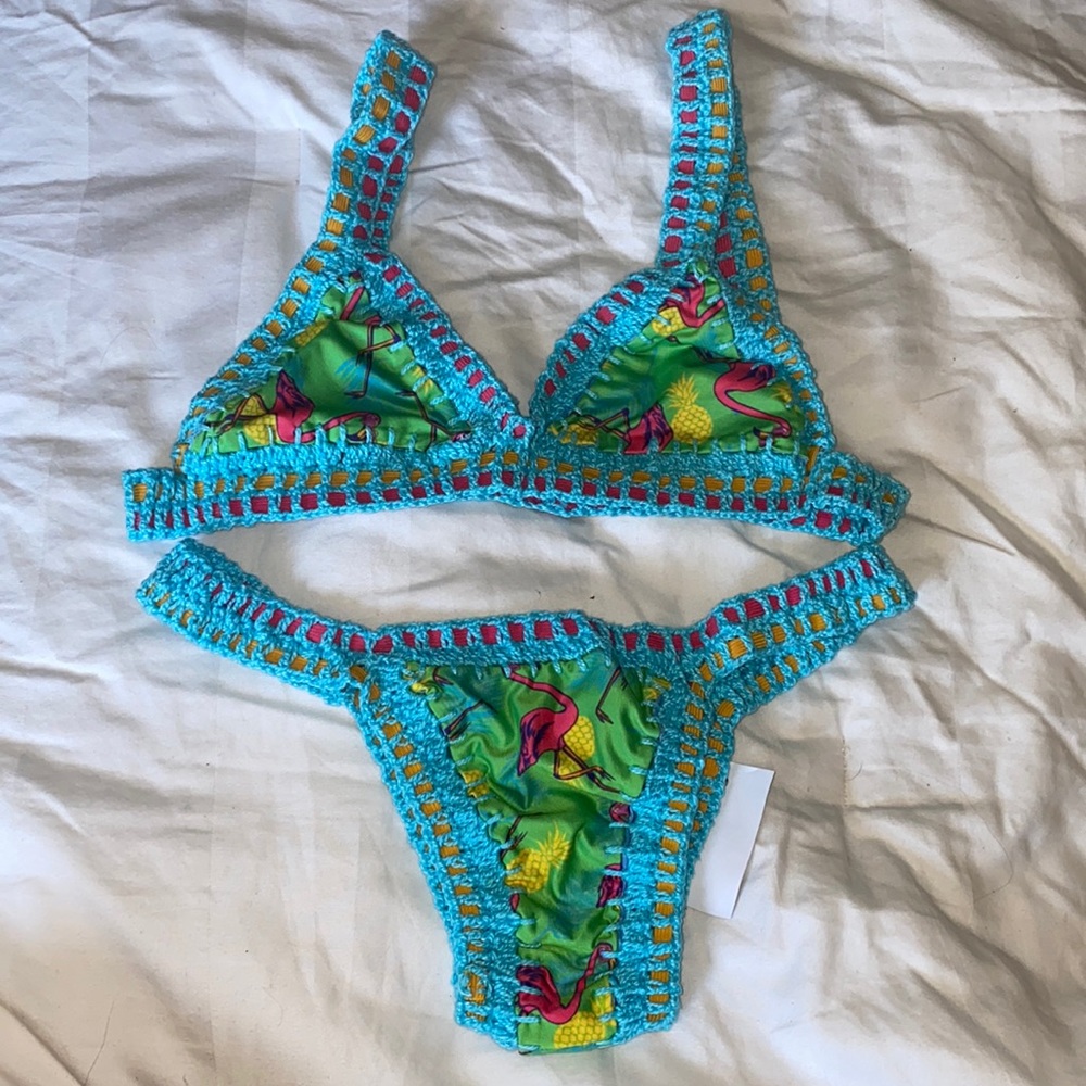 stretchy Brazilian bikini, unique and beautiful on the body (new)